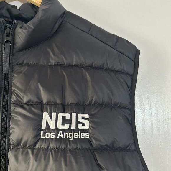 Johnnie-O x NCIS LOS ANGELES Quilted Puffer Vest Full Zip Down Black Mens XL NWT - Picture 2 of 8